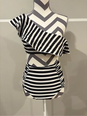 Black and White Striped One-Shoulder Two-Piece Swim Set